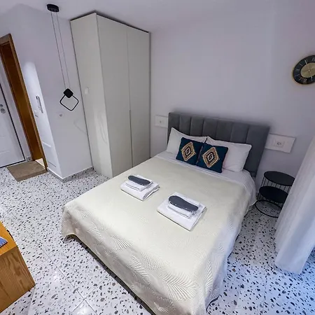 Apartment Lovely 3